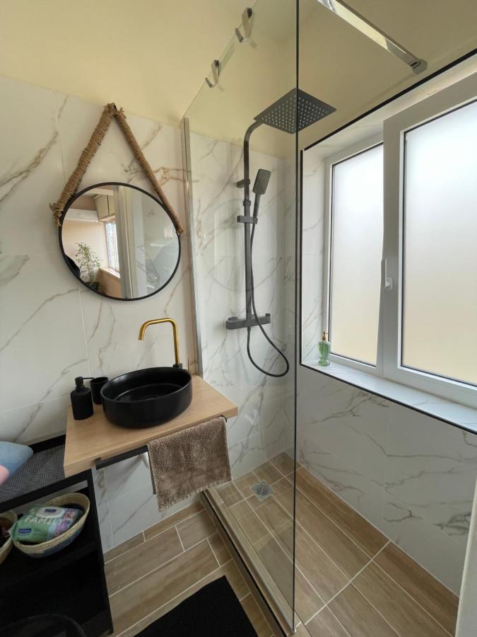 Cozy Apartment In Heart Athens Near Metro Fix 100M ภายนอก รูปภาพ