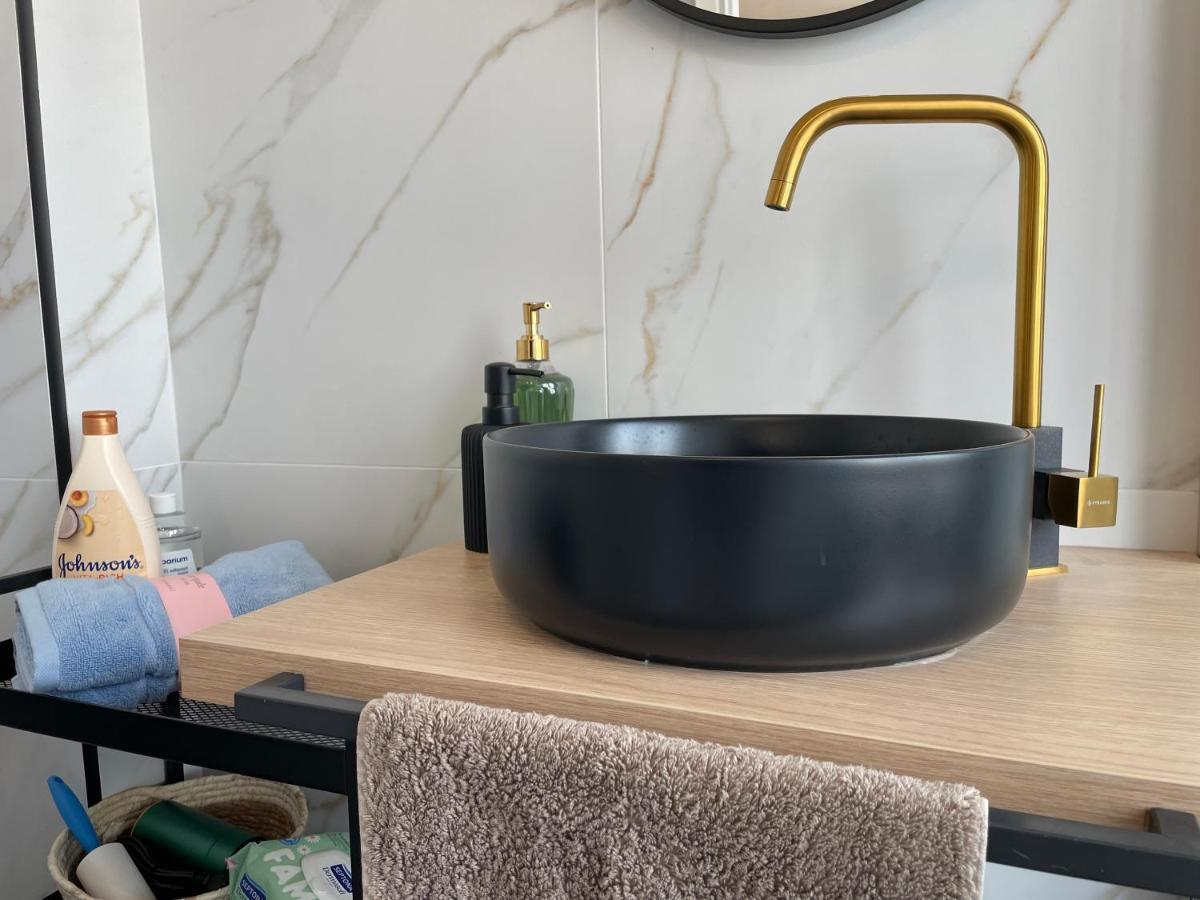 Cozy Apartment In Heart Athens Near Metro Fix 100M ภายนอก รูปภาพ