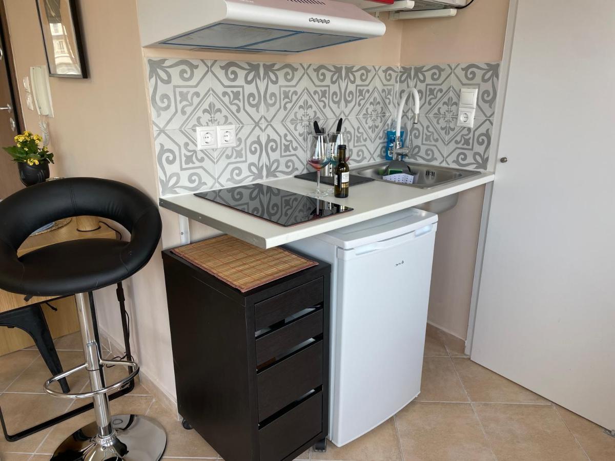 Cozy Apartment In Heart Athens Near Metro Fix 100M ภายนอก รูปภาพ